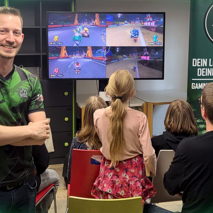 Stand von Freiburg eSports am Digitaltag in der Stadtbibliothek am Münsterplatz